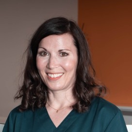 Dr. Christiane Lüdtke lächelt